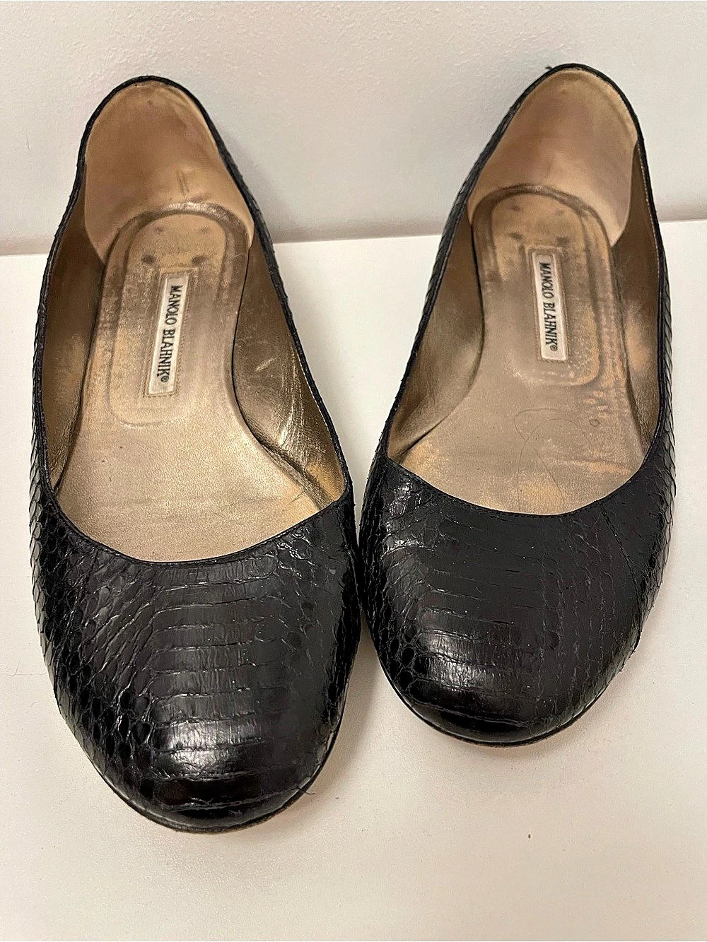 Manolo Blahnik Black Snakeskin Flats Sz 40.5